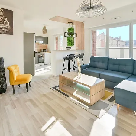 Le Coeur De - 20min De La Gare Apartment *